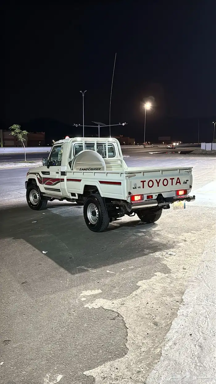 للبيع شاص ممشى 122   رقم التواصل 7