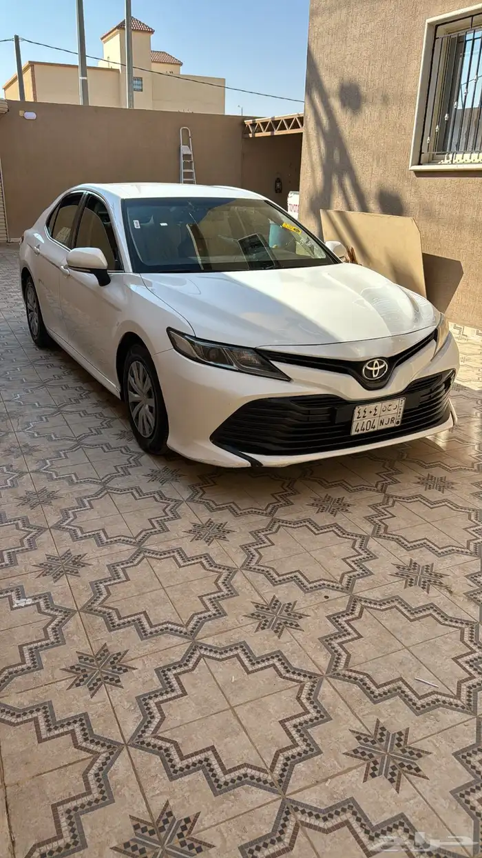 كامري 18 ستاندر ابيض . 6