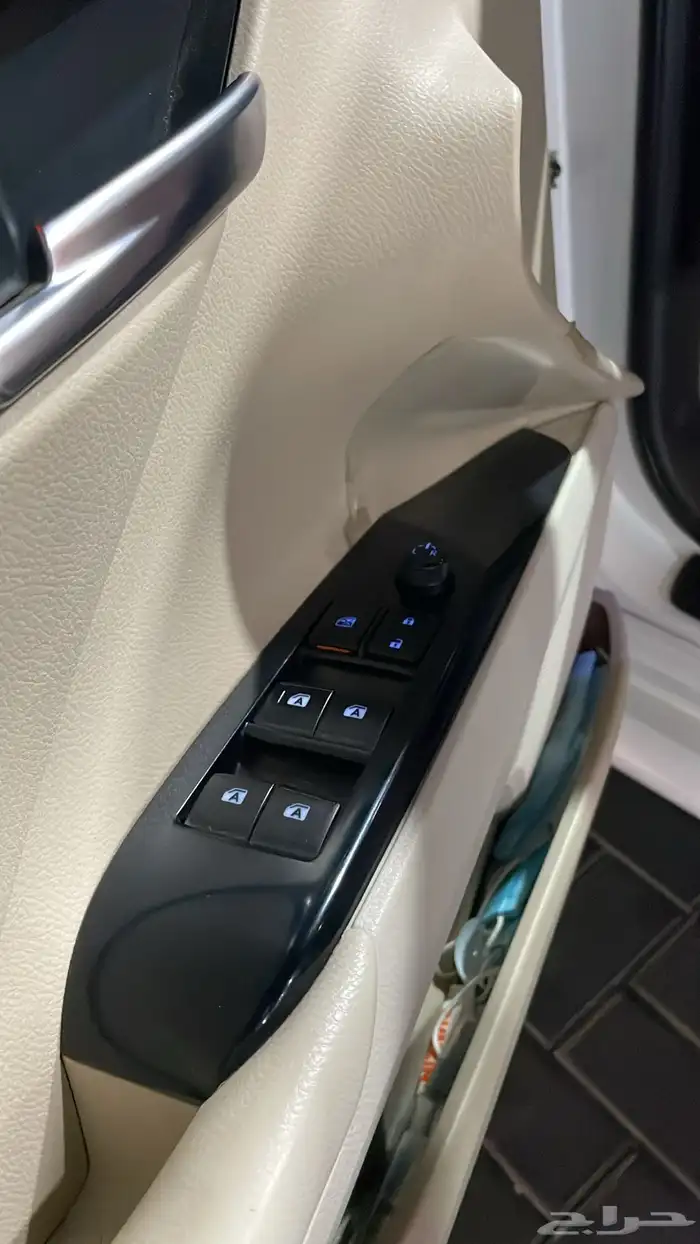 كامري 2019 LE سعودي نظيف مالك اول 9