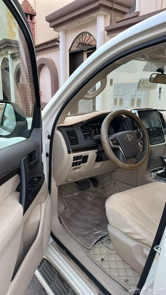 لاندكروزر 2020 مخزن للبيع 12