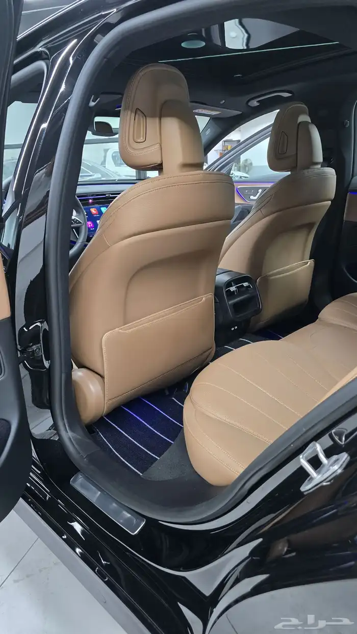 مرسيدس E200 موديل 2024 24