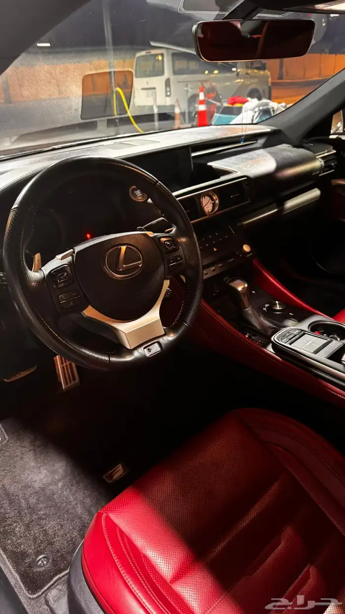 لكزس RC 350 F موديل 2017 6