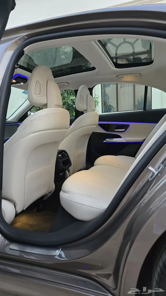 مرسيدس E200 موديل 2024 37