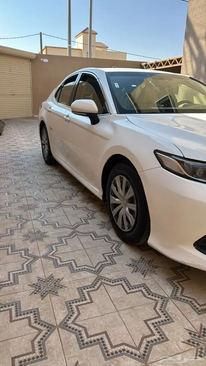 كامري 18 ستاندر ابيض . 5