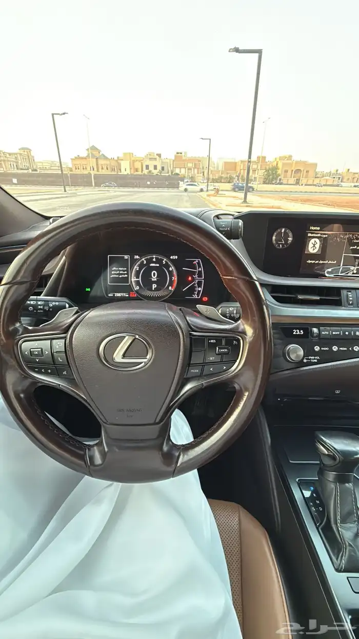 لكزس ES250 موديل 2021 نظيفة جدا  مالك ثاني 8