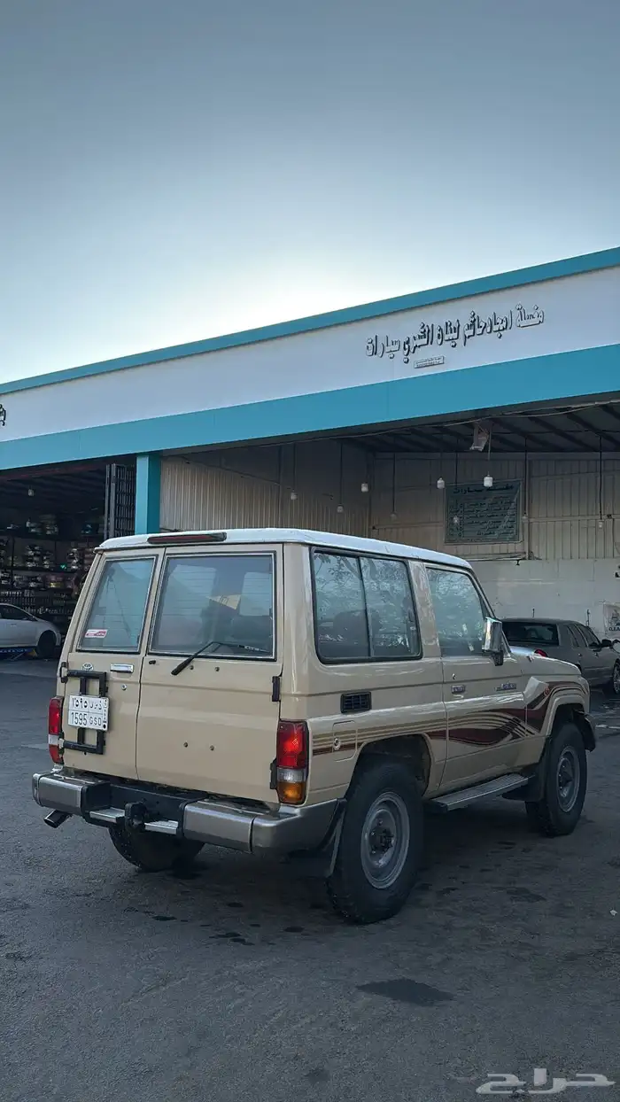 للبيع جيب ربع 3