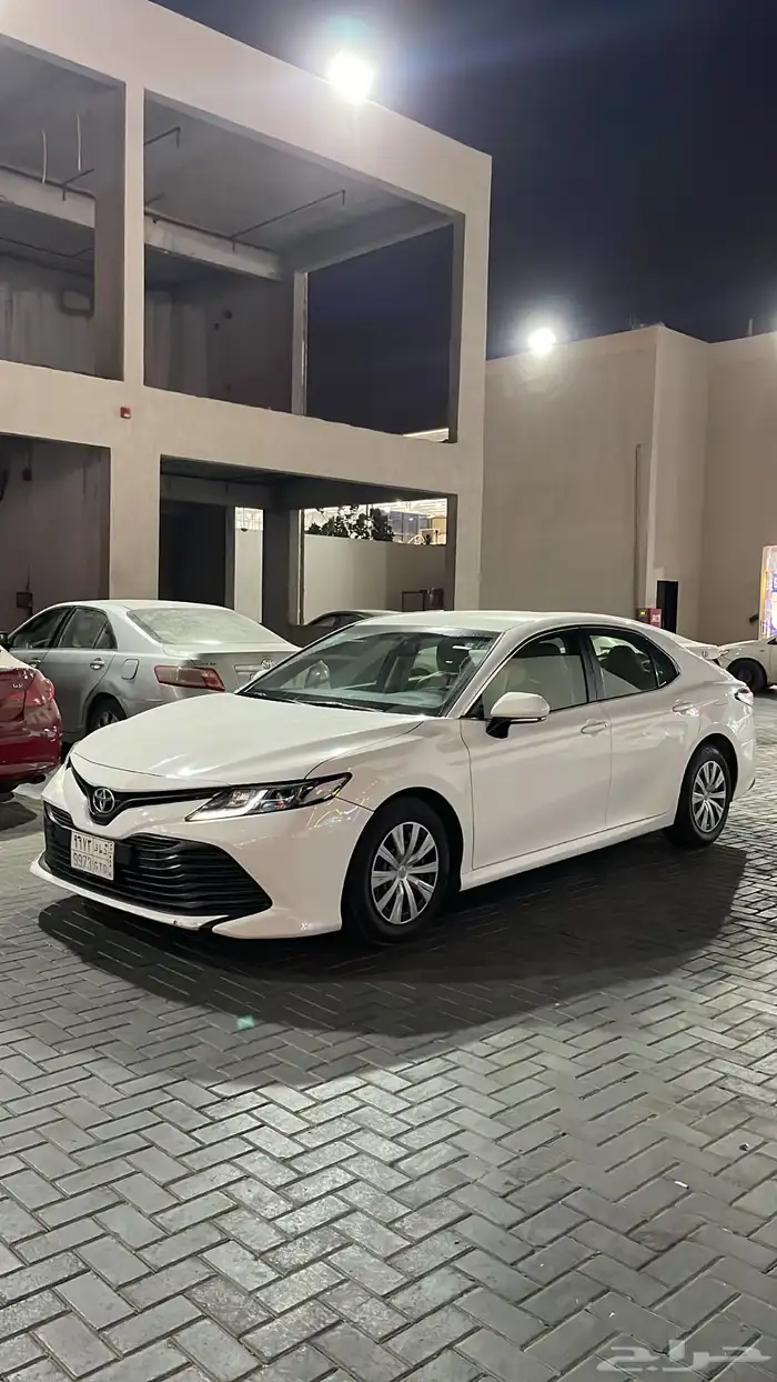 كامري 2019 LE سعودي نظيف مالك اول 2