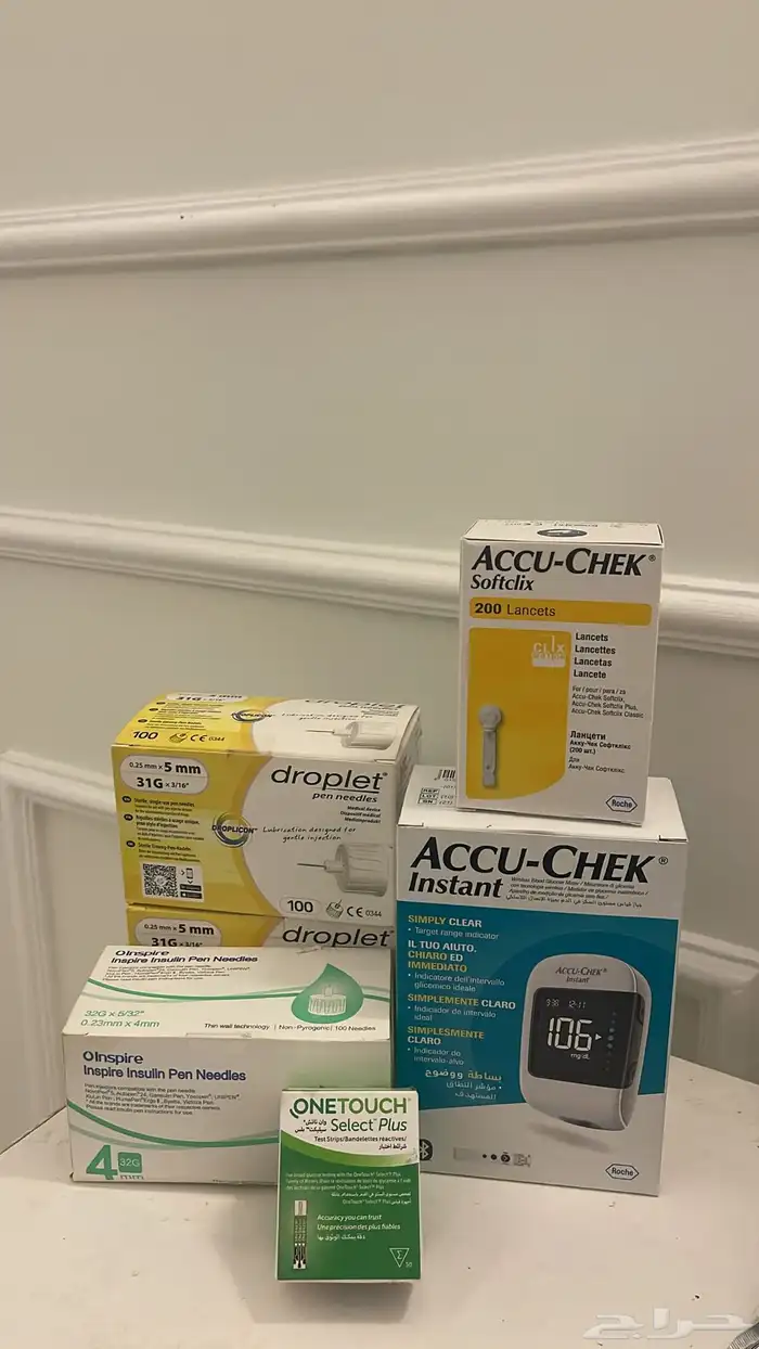 جهاز تحليل سكر وملحقاته ورؤس قلم انسولين مقاس 4 و5 0