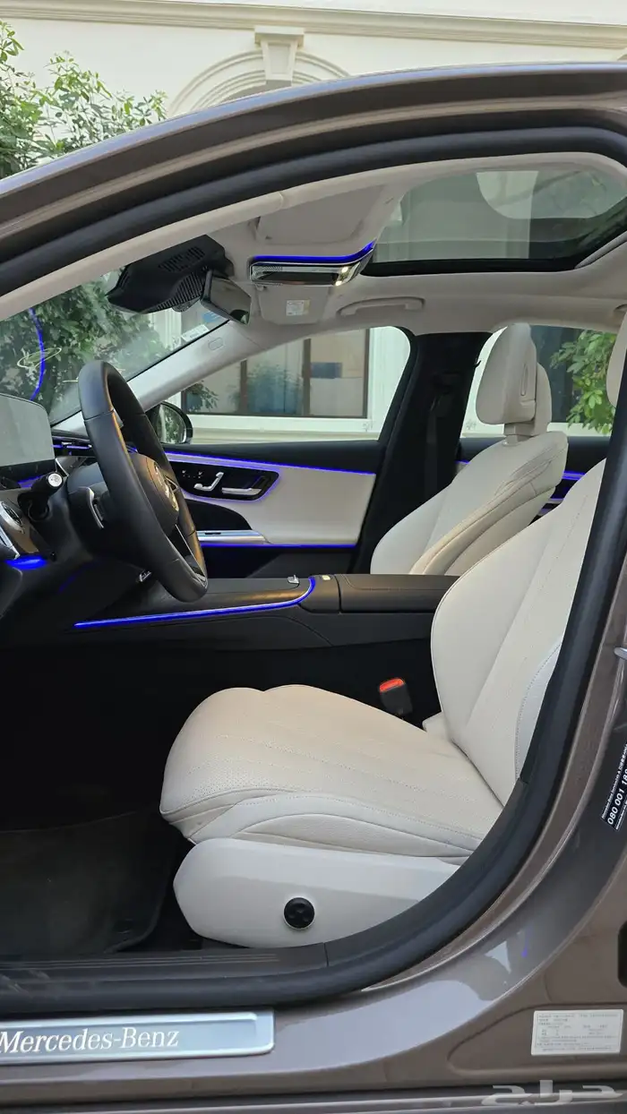 مرسيدس E200 موديل 2024 41