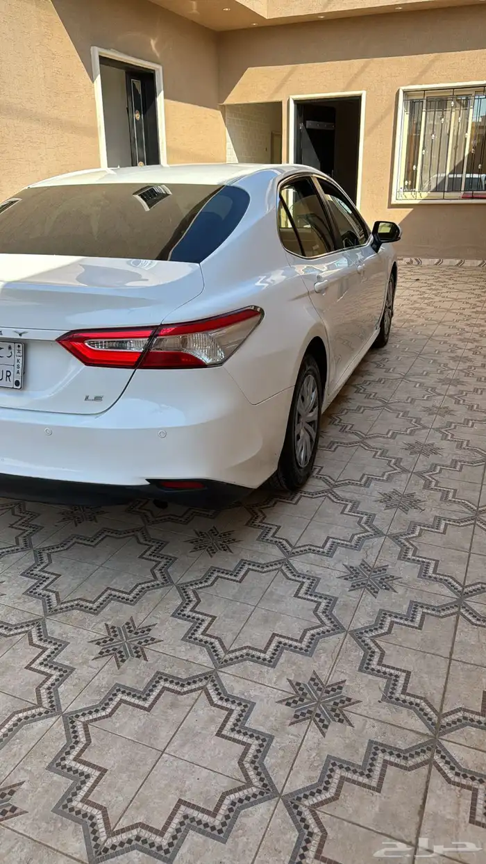 كامري 18 ستاندر ابيض . 4