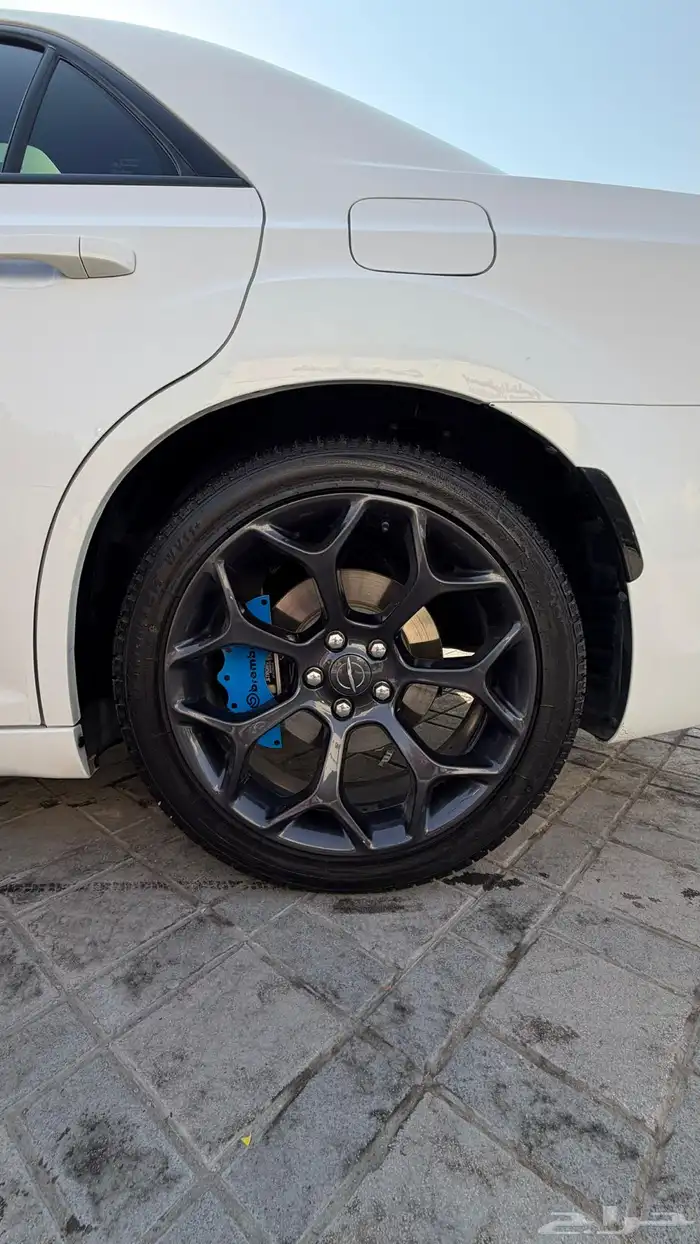 للتنازل كرايسلر 2021 300S ابيض بدون مقابل 13