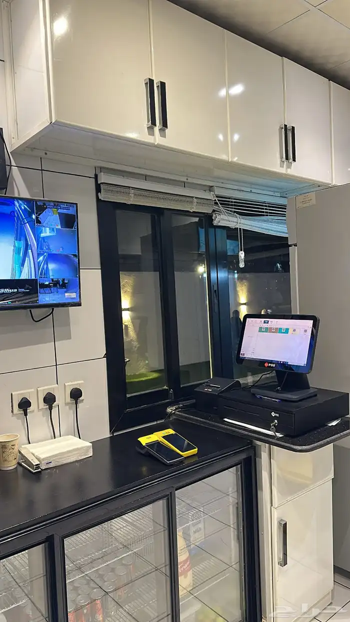 كشك كوفي للبيع مع اغرضه 3