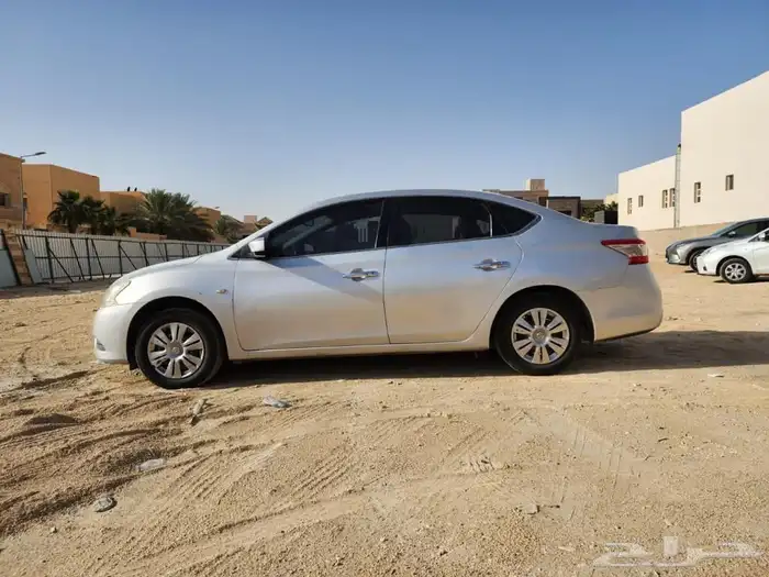 نيسان سنترا 2015 4