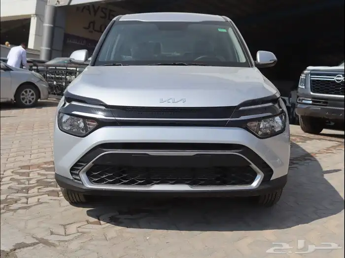 كيا كارينز مطور 2025 1