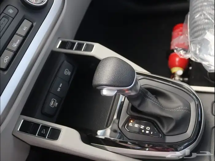 كيا كارينز مطور 2025 7