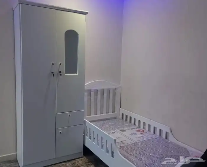 سرير خشب أطفال الون ابيض جديد المقاس 80 160 0