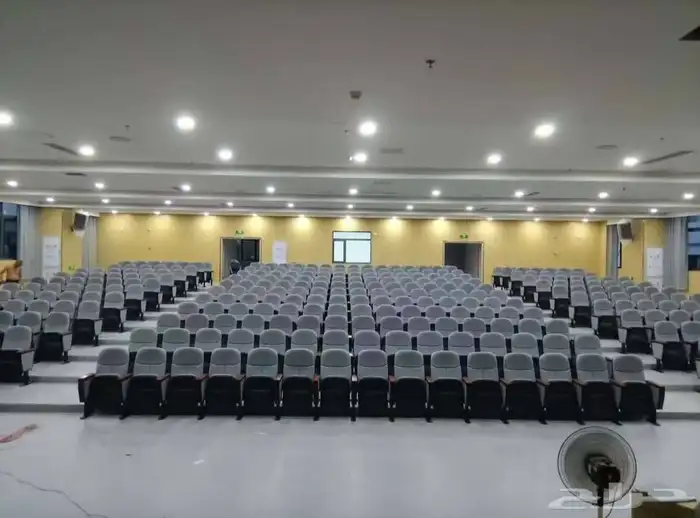 كراسي مسرح 11