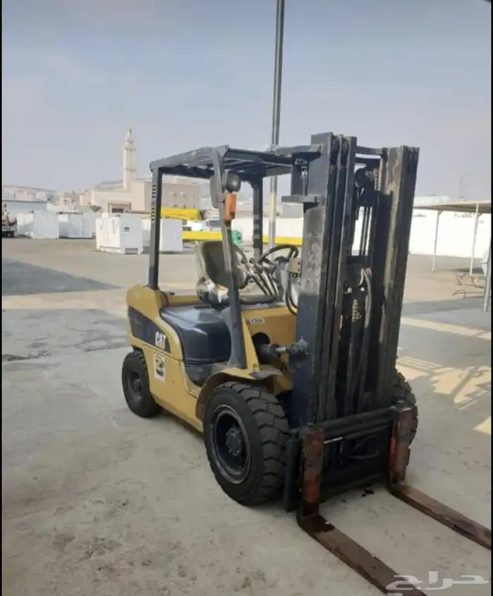 بوبكات لايجار يومي رافعه شوكيه فوركلفت 3