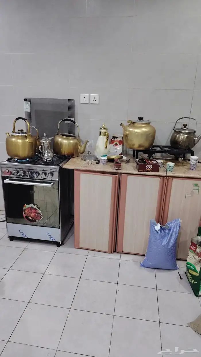 صبابين ومعلم قهوة 0