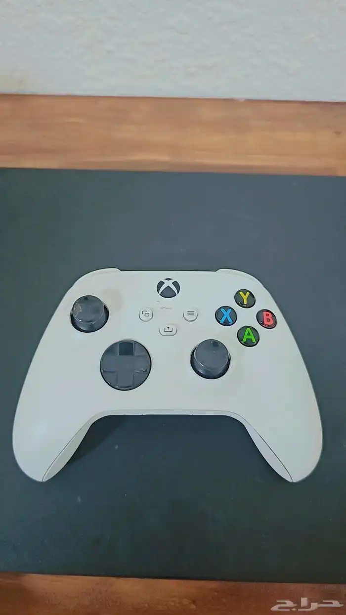 اكس بوكس xbox X نظيف جدا مع ألعاب ورخيص 3