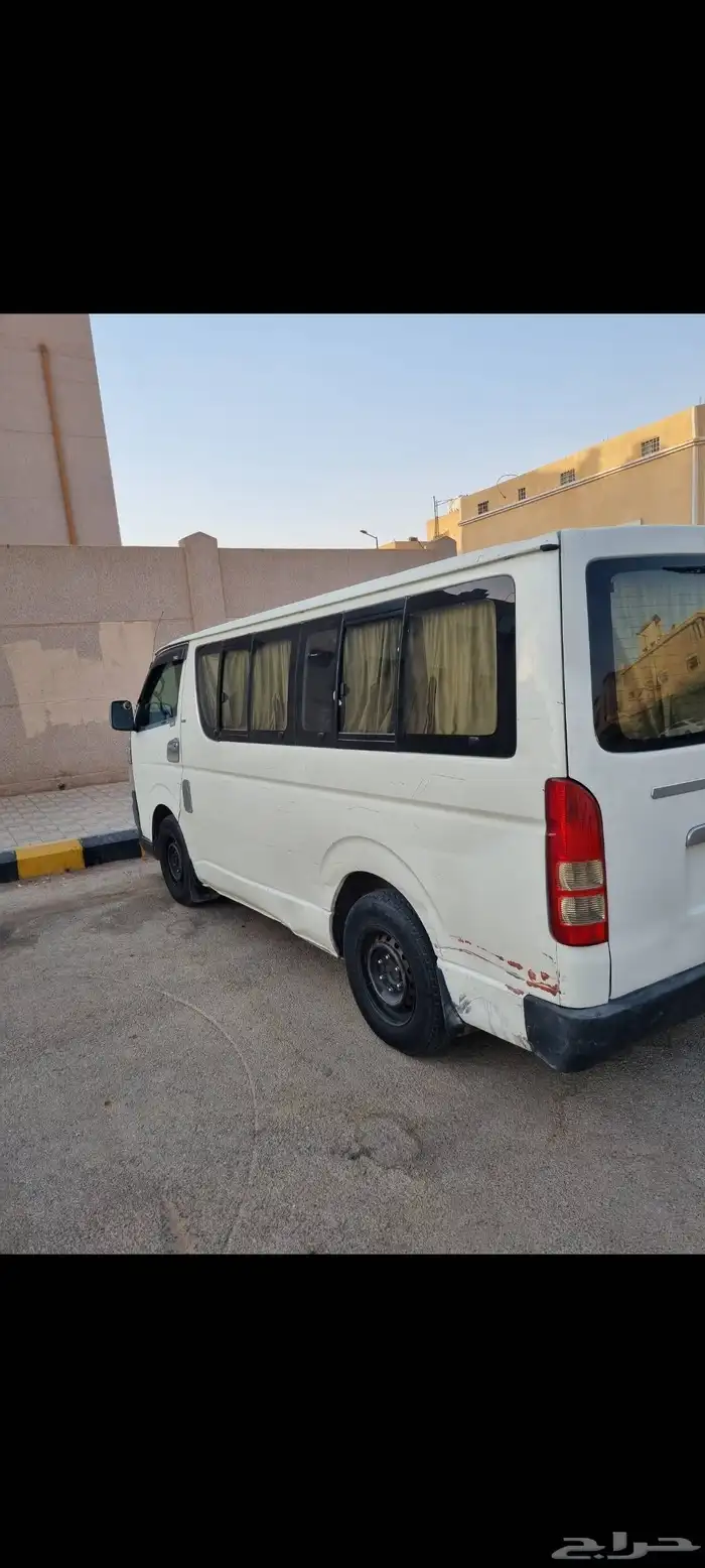 للإيجار باص تويوتا 1