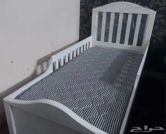 سرير خشب أطفال الون ابيض جديد المقاس 80 160 4