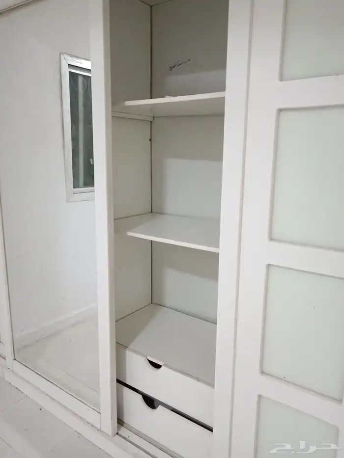 دولاب للبيع 250 0