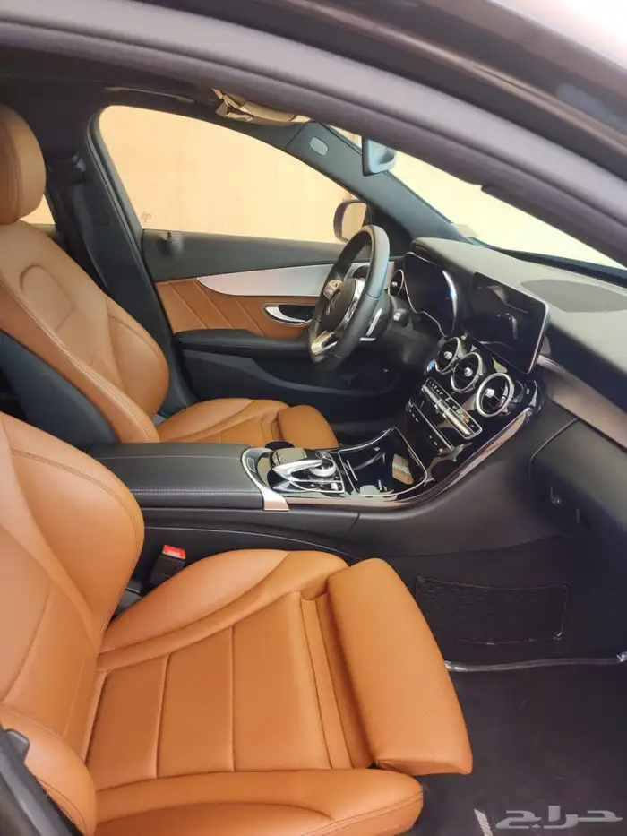 مرسيدس C200 موديل 2020 1