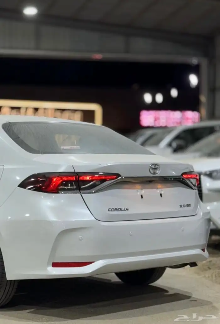 تويوتا كورلا 2.0 اقساط 2026 وكاش 3