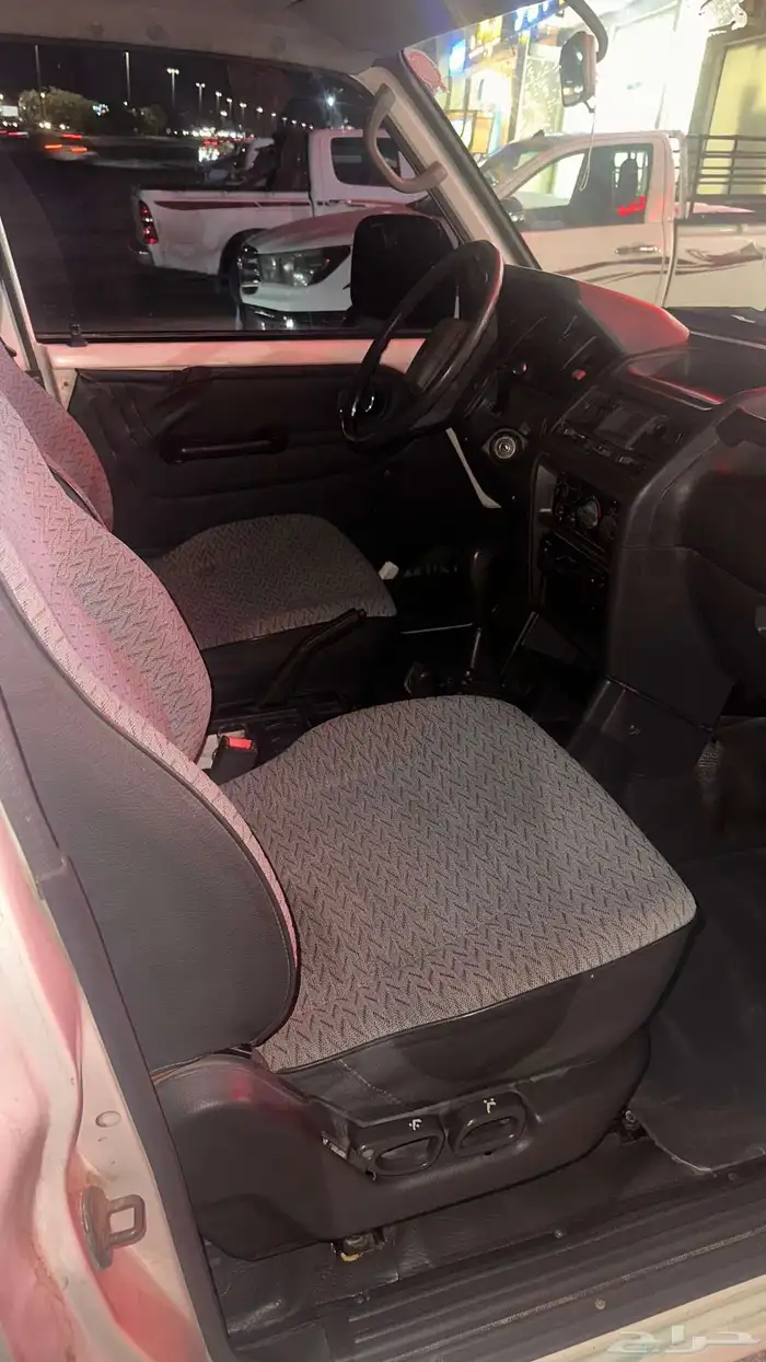 جيب باجيرو ربع مخزن نظيف جدا ماشي 46 الف 5