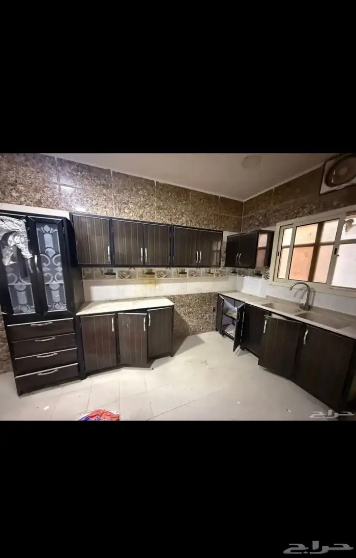 مطبخ يتكون من 7 او 8 قطع 0