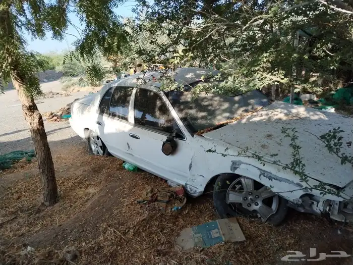 فورد فكتوريا 2004 0