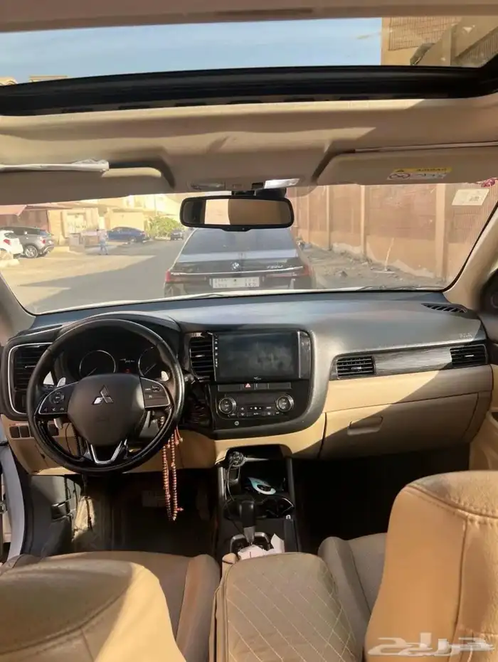 متسوبيشي اوتلاندر 2