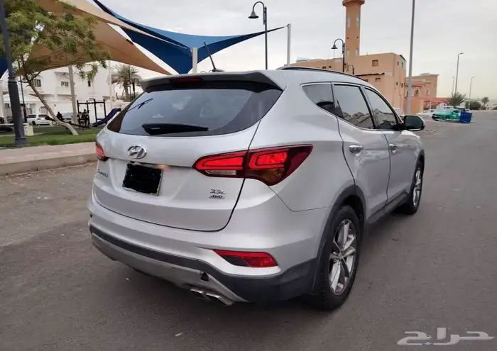 Hyundai Santafe 2018 Full Option for sale 4