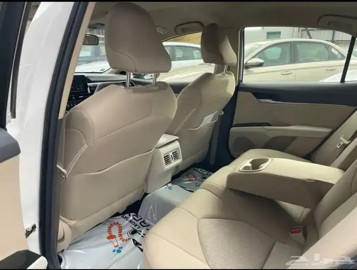 تويوتا كامري 2022 استندر شبه اصفار 6