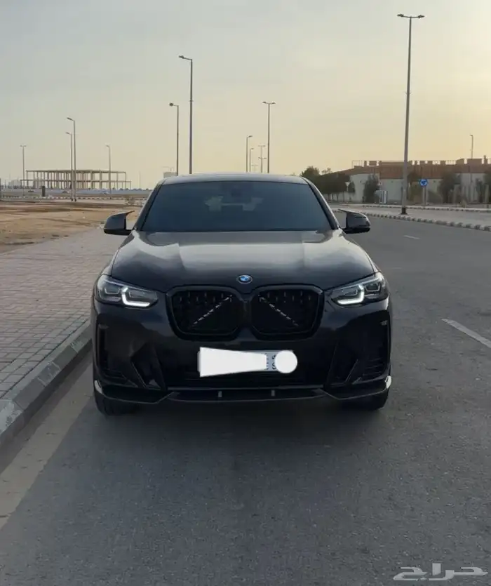 BMW x4 2023 - بي ام اكس4 2023 1