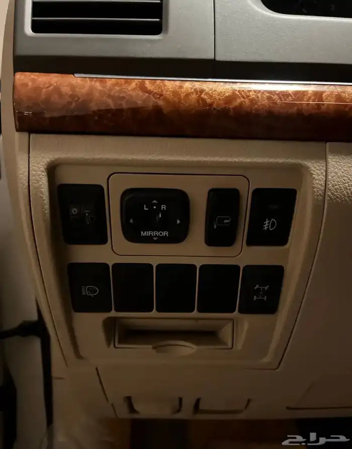 لاندكروزر 7