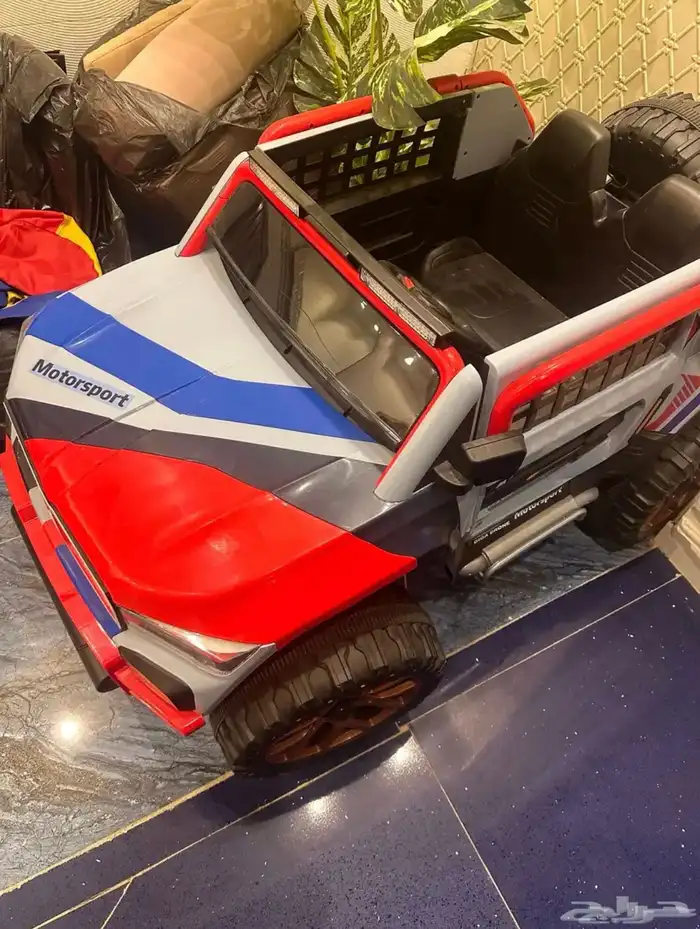 سيارة أطفال 2