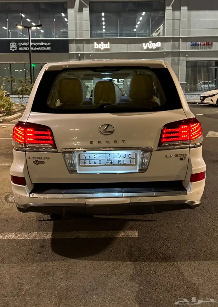 جيب لكزس 2014 نظيف للبيع 2