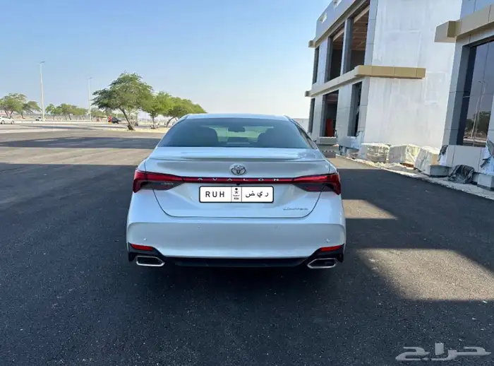 تايوتا فالون ليمتد خليجي اعلى فئة 1