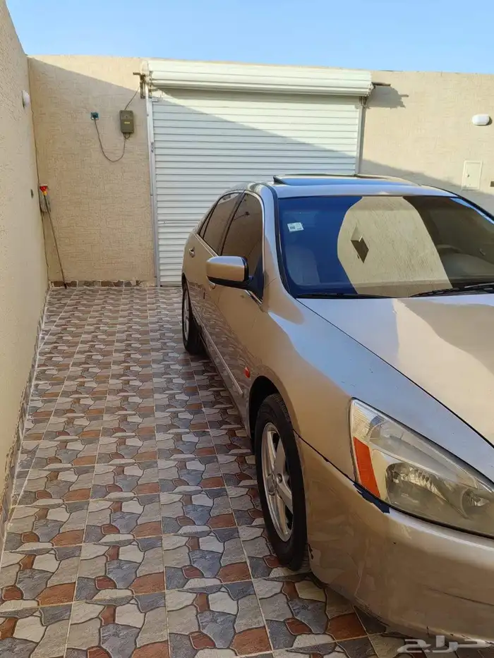 هوندا اكورد موديل 2004 فل كامل نظيفة 1