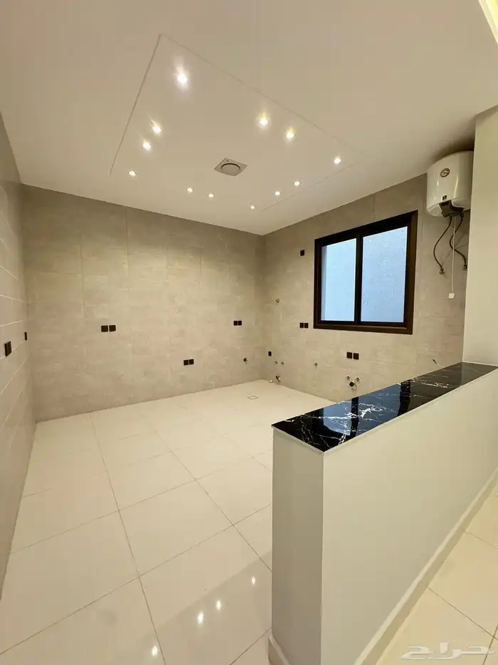 للبيع فيلا دورين وملحق مع حوش واسع vip وسط جميع الخدمات 14