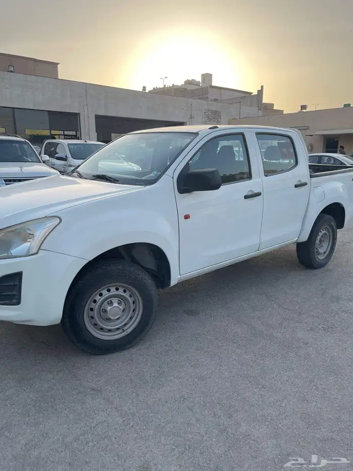 ايسوزو ديماكس 2018 ديزل قير عادي 4x4 1