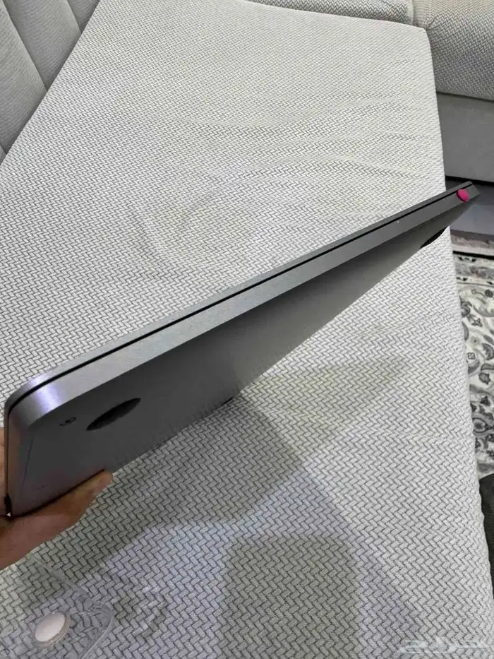 ماك بوك برو 2017 2