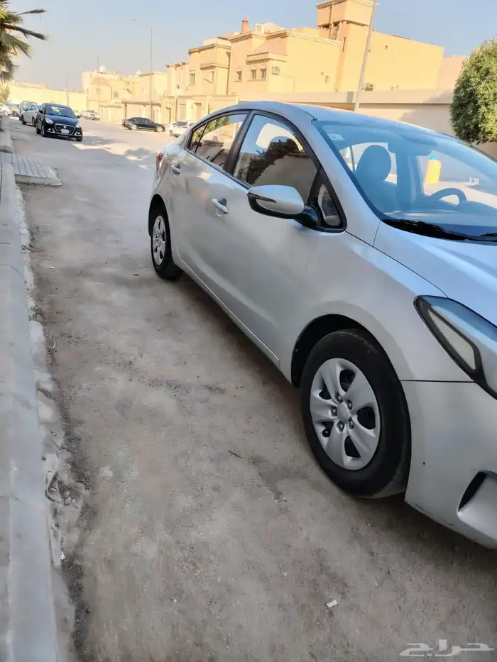 للبيع كيا سيراتو 2018 2