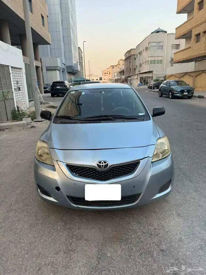 تيوتا ياريس 2012 9