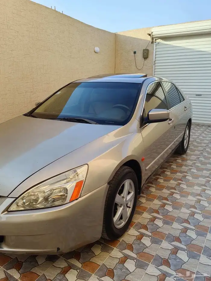 هوندا اكورد موديل 2004 فل كامل نظيفة 4