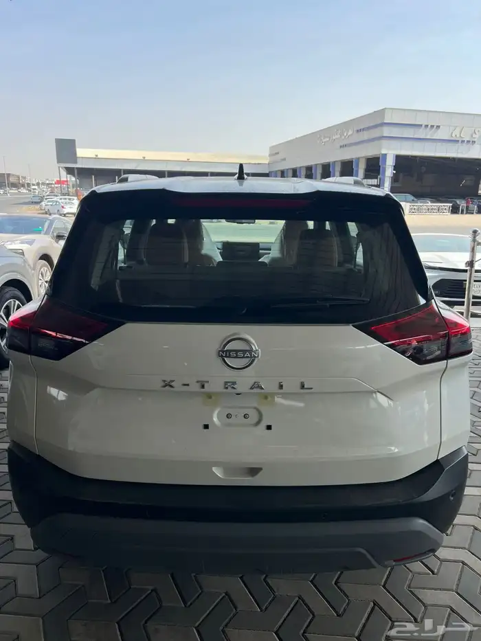 نيسان اكس تريل SV بلس 2025 وارد الناغي 16