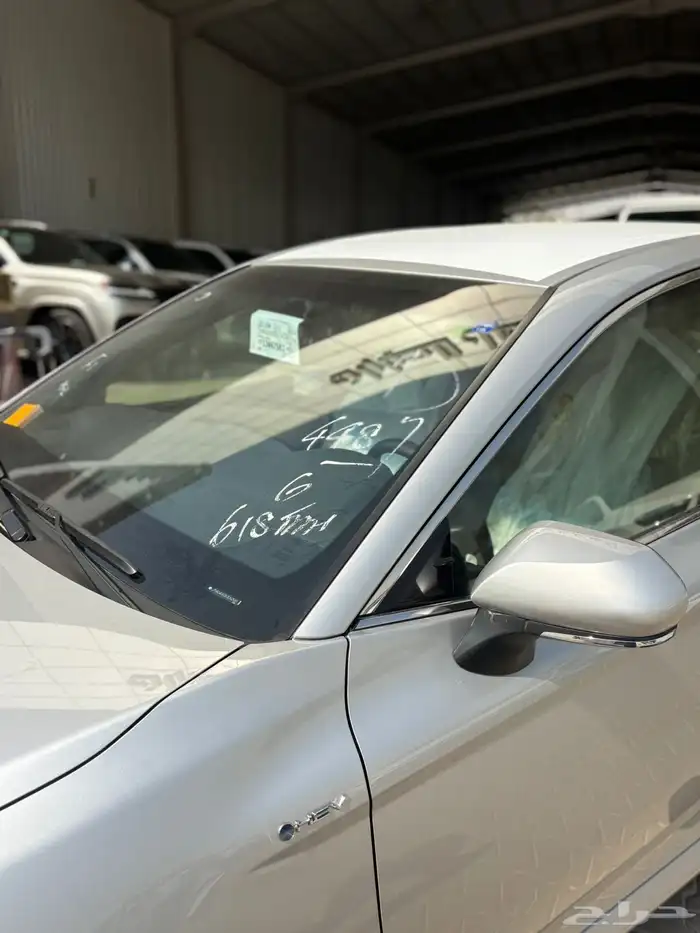 كامري E هجين 2025 5