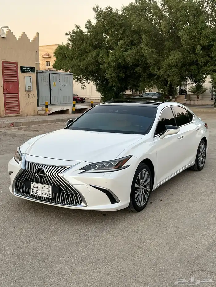 لكزس ES 250 DD 2021 فل كامل موتر شرط وكاله قمه بنضافه 0